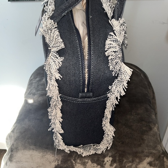 Sale 🫣🫣🫣♥️♥️♥️  NWT  Jean Karl Larger field - Picture 5 of 5